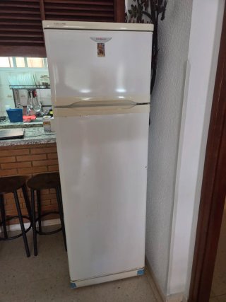 Frigorífico Corberó Blanco. Está en el Portil.