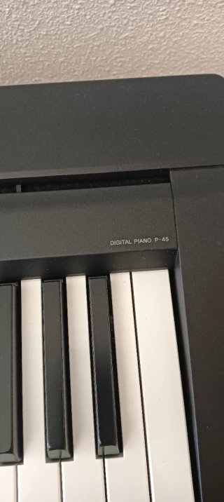 Piano Yamaha P-45 + Soporte y Accesorios