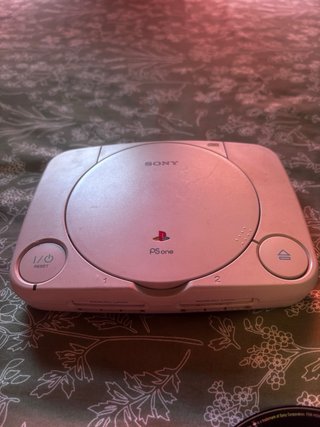 Consola Sony PS One con 7 juegos