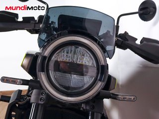 HUSQVARNA SVARTPILEN 125 ABS