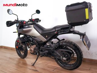 HUSQVARNA SVARTPILEN 125 ABS