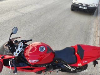 Triumph Daytona 675 Sportbike Roja