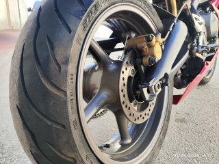 Triumph Daytona 675 Sportbike Roja