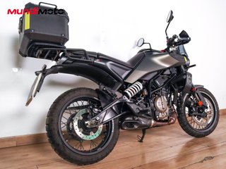 HUSQVARNA SVARTPILEN 125 ABS