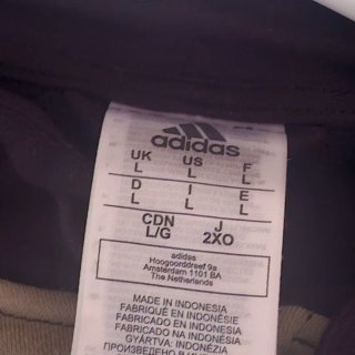 Sudadera Adidas Beige y Negra talla L