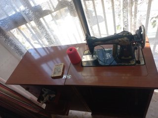 Máquina de coser antigua
