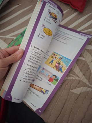 Family and Friends 2nd Edition 3. Class Book Pa...