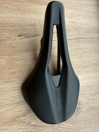 Sillín Fizik Argo Tempo R1 Negro