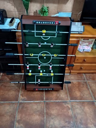 Futbolín casi nuevo