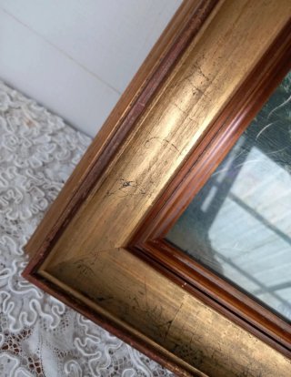 Quadro vintage con cornice dorata