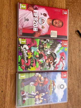 Consola Nintendo Switch Original + 3 Joy-Cons y Ju