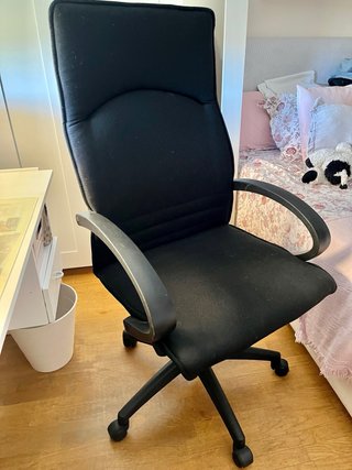 Silla de oficina/estudio negra