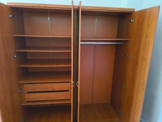 Armario 180cm con 3 puertas y espejos