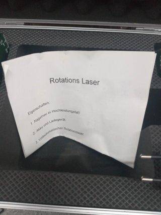 Nivel láser con maletín