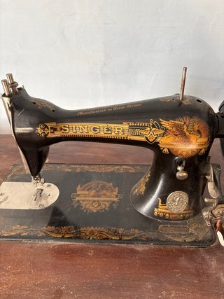 Máquina de coser Singer antigua