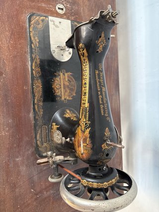Máquina de coser Singer antigua
