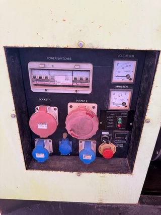 GRUPO ELECTRÓNICO 30 kva