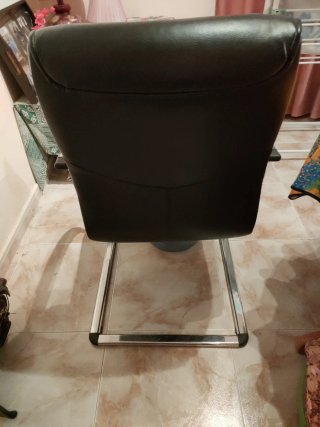 Sillón de oficina polipiel negro