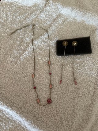 Juegos de collares y pendientes.Precio por juego