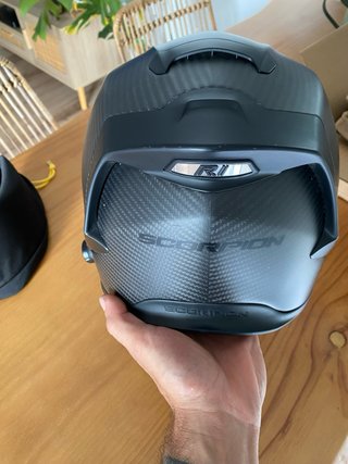 Casco Scorpion Exo R1 Carbon Air M + Intercom