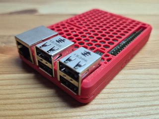 Raspberry Pi 2 Model B con carcasa