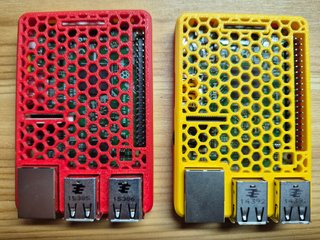 Raspberry Pi 2 Model B con carcasa