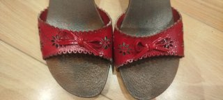 Zapatos de tacón rojos charol 38