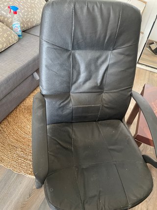 Silla de escritorio de piel negra