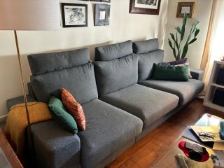 Sofá cama 5 plazas gris. Como nuevo. Limpio