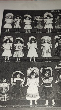 6 cataloghi di giocattoli e bambole antiche