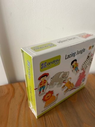 Juego bebé motricidad Lacing Jungle
