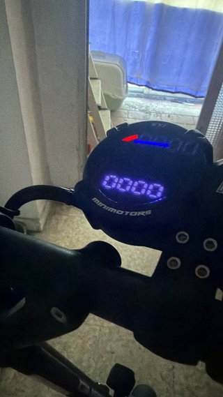 Patinete DGT casi nuevo