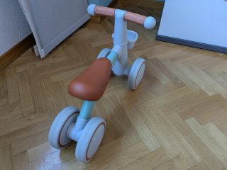 Bicicleta Umatoll sin pedales para bebé