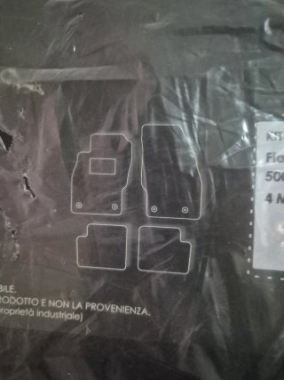 Tappetini su misura Fiat 500L