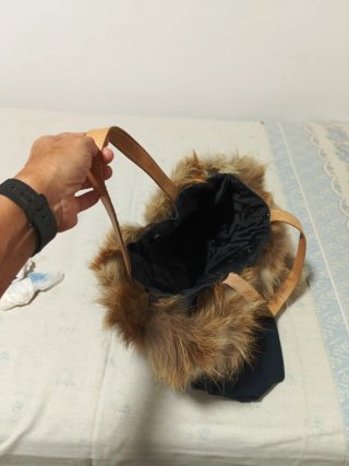 Bolso japonés hecho a mano con jeans, cuero y pelo