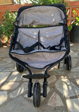 Carrito gemelar para muñecas