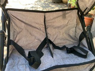 Carrito gemelar para muñecas