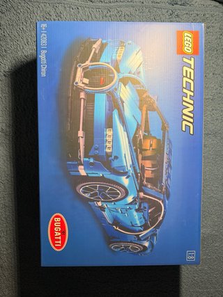 LEGO Technic Bugatti Chiron 42083