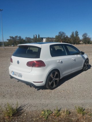 VOLKSWAGEN GOLF GTI MK6