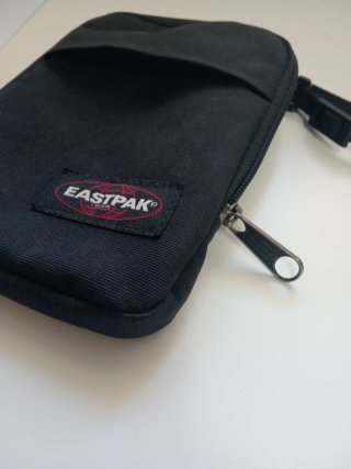 Riñonera Eastpak Negra