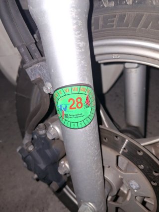 Suzuki Sixteen Scooter Blanca
