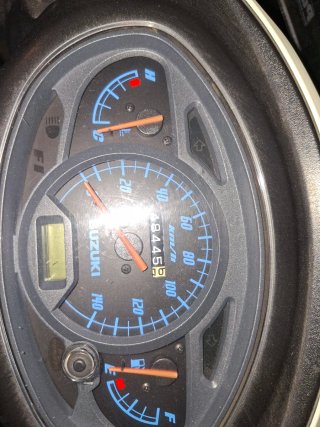 Suzuki Sixteen Scooter Blanca