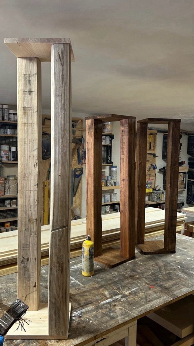 Pedestal madera maciza