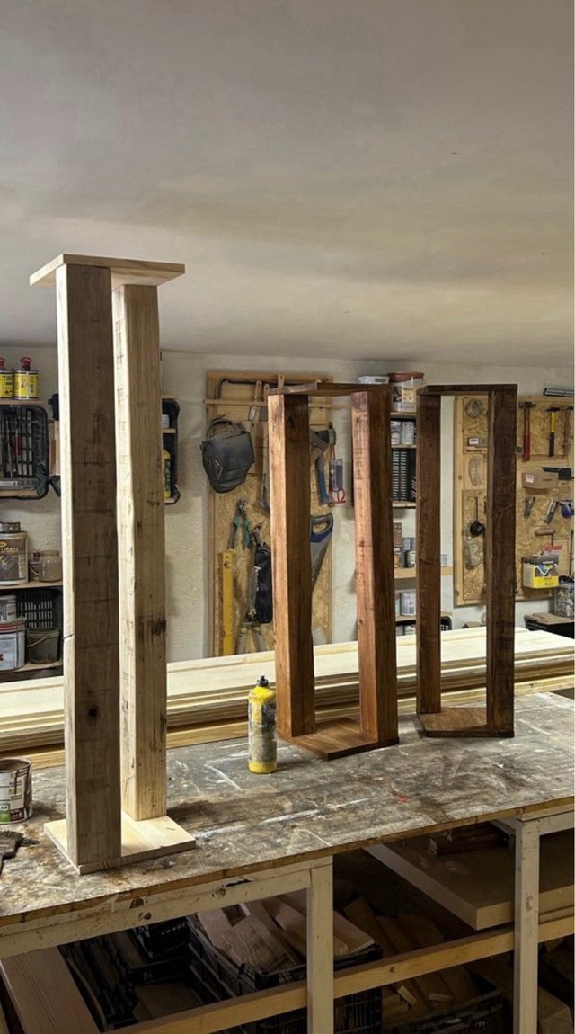 Pedestal madera maciza