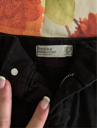 Shorts negros Bershka