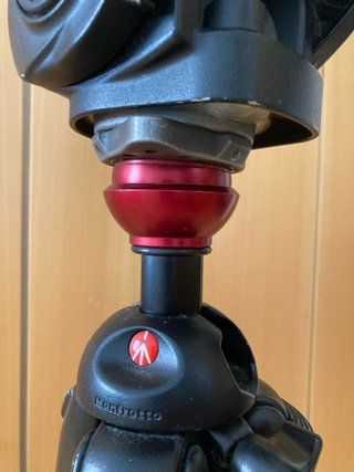 Trípode Manfrotto 755B + Cabeza 501HDV