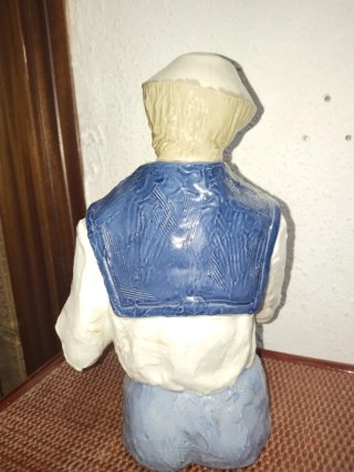 Figura marinero porcelana niño barco