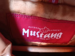 Cazadora Mustang Camel Talla M 1 solo uso