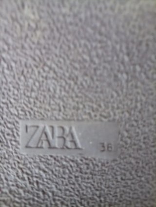 Zapatos Zara plataforma rojos talla 36.