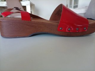 Zapatos Zara plataforma rojos talla 36.